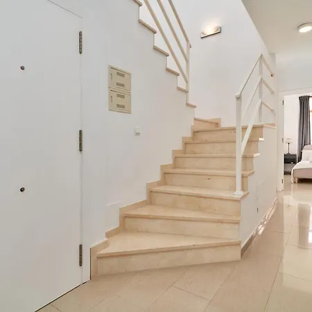 Luxury Penthouse Apartment